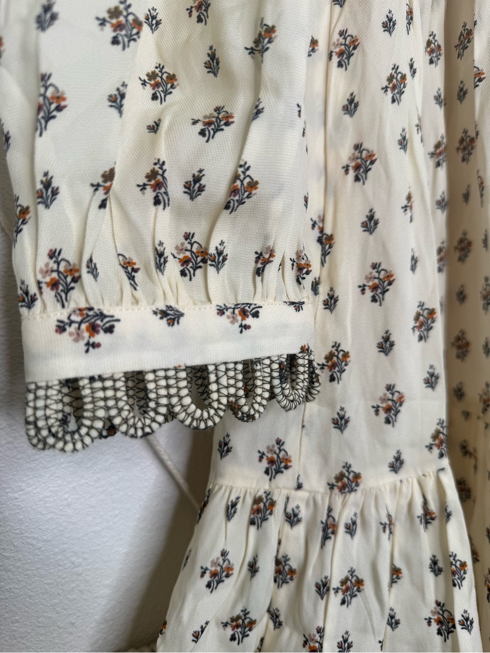 Rhode Dress Rhedyn Cream Floral Print Tie Front Stitching Accents sz 4 - Picture 9 of 9